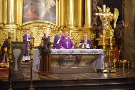 Msza Święta na początek roku liturgicznego w kieleckiej katedrze