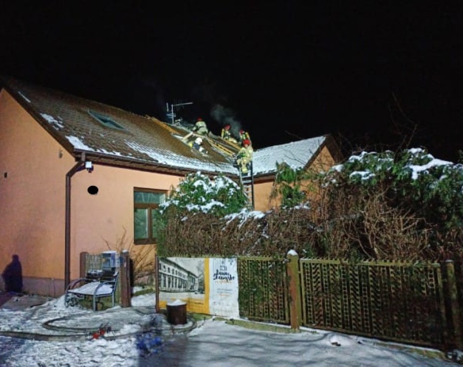 Pożar w domu jednorodzinnym w Skarżysku-Kamiennej