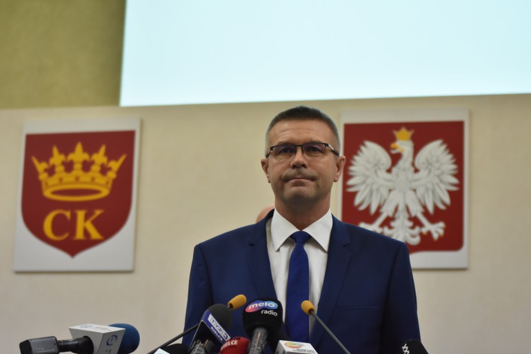 Prezydent Bogdan Wenta o podwyżkach. Radni chcą rozmawiać