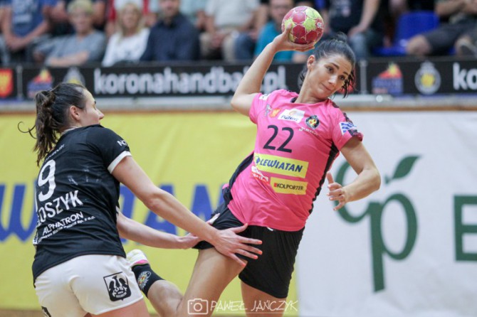Korona Handball postawiła się wiceliderowi z Koszalina. "Dziewczyny pokazały serce, ale bolą proste straty"