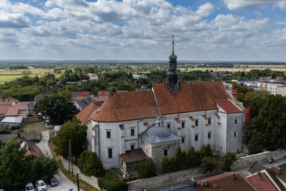 Poznaj wyjątkowe świątynie jubileuszowe: Sanktuarium Matki Bożej Mirowskiej w Pińczowie