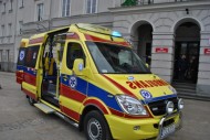 85-latka w krytycznym stanie, dramatyczne połączenie z operatorem i szybka akcja służb