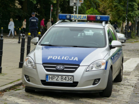 Policjanci z Ostrowca Świętokrzyskiego na kwarantannie z powodu lekkomyślności 48-latka