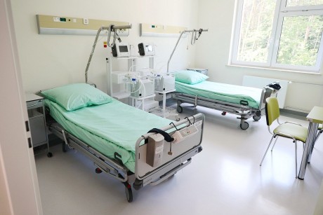 Więcej miejsc dla pacjentów szpitala w Czerwonej Górze