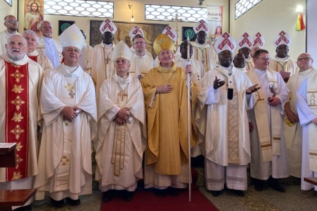 Biskup Jan Piotrowski zakończył wizytę w Kongo. Teraz odwiedzi Angolę