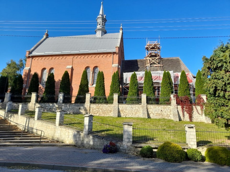 Trwa remont kościoła w Zborówku. W kapsule czasu umieszczono… Tygodnik eM