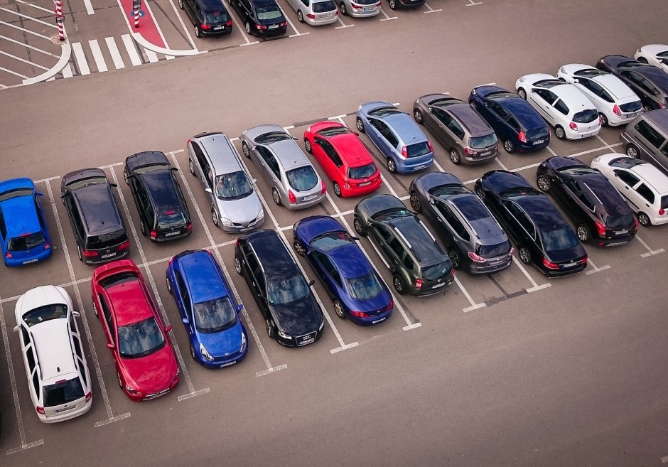 Firma zarządzająca parkingami przy marketach z dużą karą od UOKiK