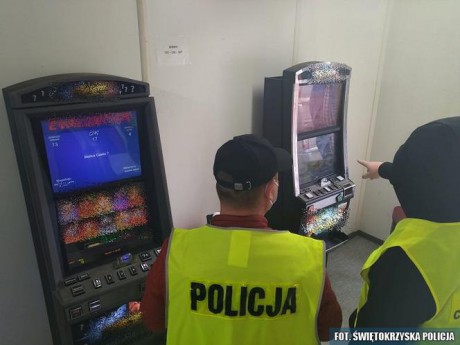 Policjanci rozbili nielegalne kasyno