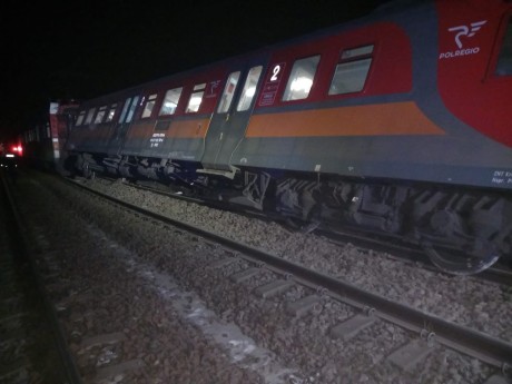 Pociąg z Kielc do Krakowa wykolejony. Pasażerowie mogą spodziewać się utrudnień