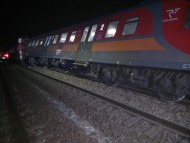 Pociąg z Kielc do Krakowa wykolejony. Pasażerowie mogą spodziewać się utrudnień