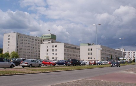 Tragedia w Starachowicach. Pacjent szpitala wyskoczył z okna
