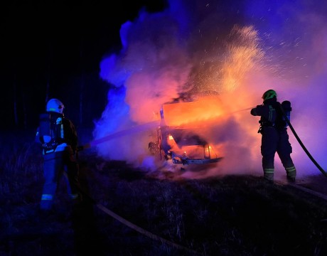 Pożar samochodu dostawczego w Rudzie Malenieckiej