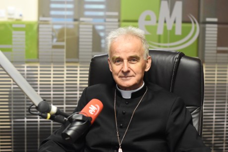 Biskup Marian Florczyk: Demokracja powinna opierać się na wartościach