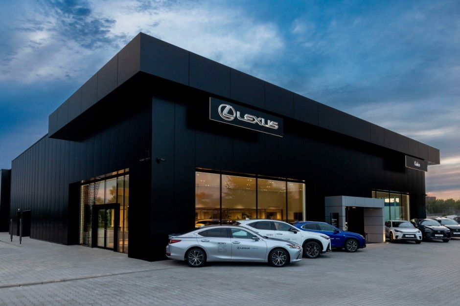 Potrójne zwycięstwo Grupy Romanowski w konkursie Diler Roku 2025