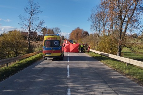 Tragiczny wypadek. Dwie osoby nie żyją, dwie trafiły do szpitala
