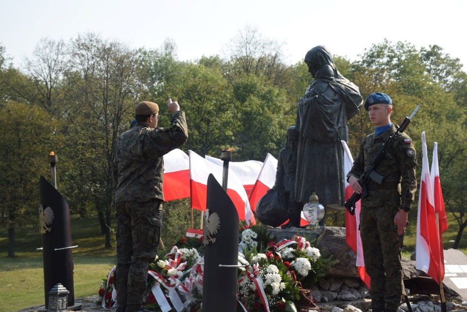 [FOTO] Kielczanie upamiętnili 85. rocznicę sowieckiej agresji na Polskę