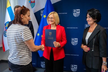 Wsparcie dla zawodowych rodzin zastępczych