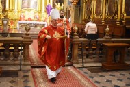 Biskup Jan Piotrowski: Ci, którzy prześladują Jana Pawła II nie kochają samych siebie