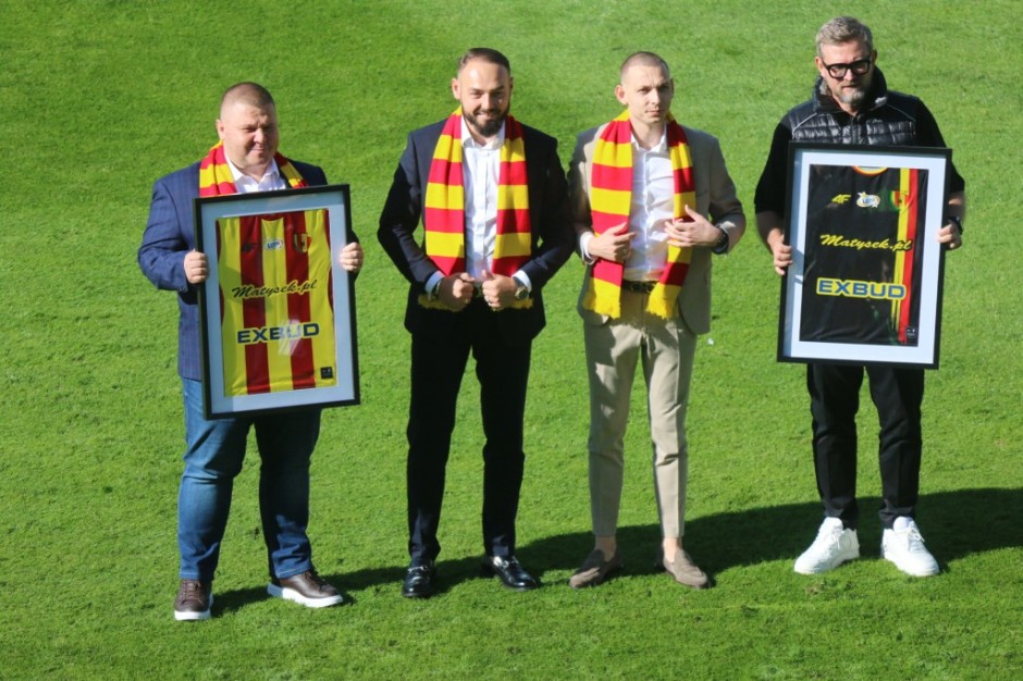 Najpierw autokar, teraz koszulki. Imperium Truck Matysek nowym sponsorem Korony Kielce