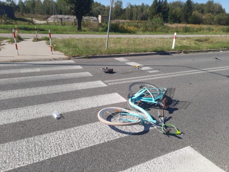 [AKTUALIZACJA] Wypadek z udziałem rowerzysty i ciężarówki