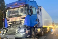 [AKTUALIZACJA] Zderzenie dwóch ciężarówek w Kostomłotach
