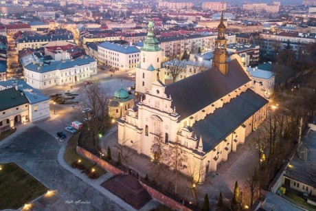 Obraz i Wiara: Katecheza o aniołach w kieleckiej katedrze