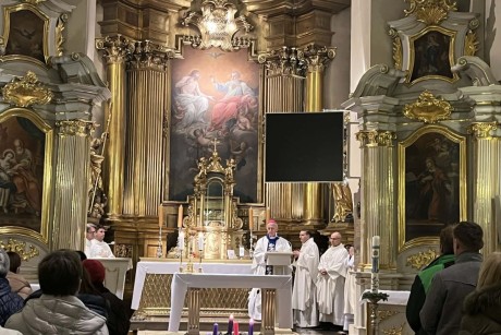 Biskup Jan Piotrowski: Powołania w świecie medycyny potrzebują prawdy