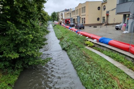 Zalew zarzutów w sprawie podtopień