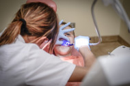 Wizyta u dentysty droższa przez koronawirusa