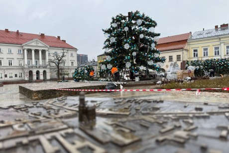 [FOTO] Kielce stroją się na święta