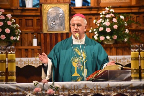 Biskup Jan Piotrowski modlił się ze wspólnotą „Sychar”