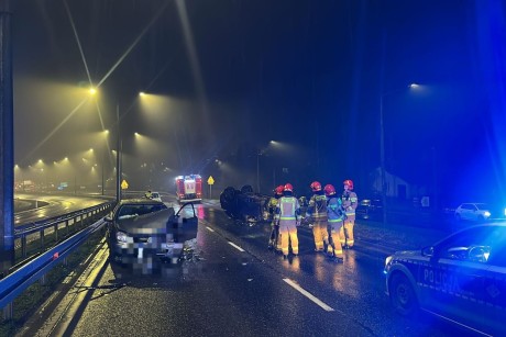 Wieczorny wypadek w Sandomierzu. Trzy osoby w szpitalu