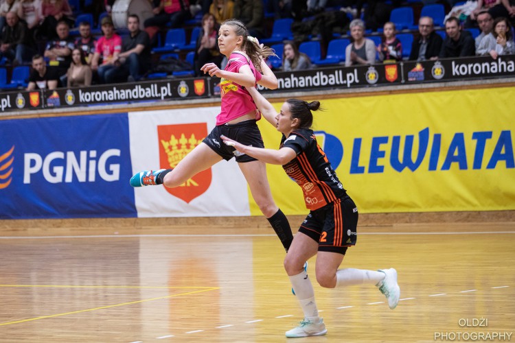 "Wandzia" na dłużej w Koronie Handball