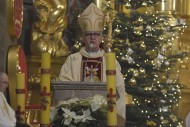 Biskup Jan Piotrowski: Jezus urodził się dla ludzi