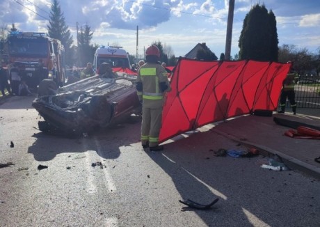 Policjanci szukają świadków wypadku w Rykoszynie