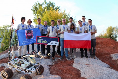Studenci Politechniki Świętokrzyskiej zwyciężyli w zawodach łazików marsjańskich