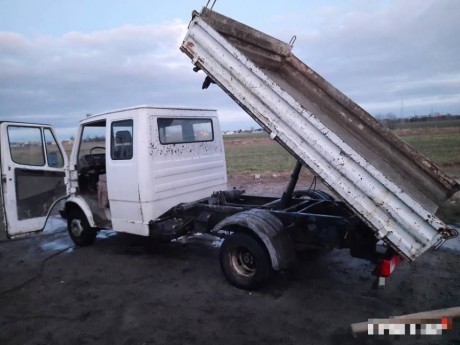Ciężarówka skradziona w Busku-Zdroju odnalazła się we Wrześni