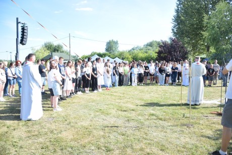Młodzi kolejny raz spotkali się w Wiślicy. „To młody, żywy Kościół”.