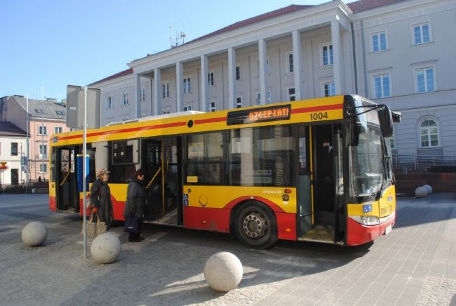 Kursy dziewięciu linii autobusowych zawieszone. ZTM wydał nowe zarządzenie