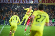 Kapitan zamieni Koronę na Koreę? W grze duża kasa
