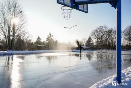 MOSiR otwiera lodowisko