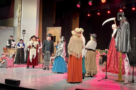 Pełna sala na Opowieści Wigilijnej w WDK