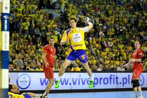 Paczkowski na dłużej w Vive