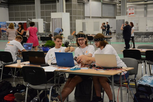 W Kielcach rozpoczął się maraton programistyczny Hackathon