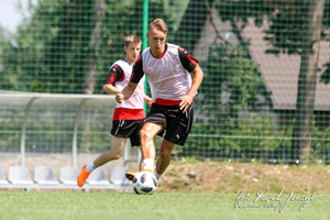 Skrzecz podpisał umowę z Koroną