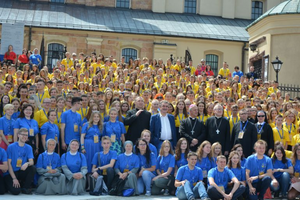 Stypendyści w Kielcach. Msza Święta na rozpoczęcie