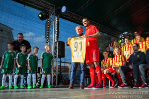 Brown Forbes i Firlej zgłoszeni do rozgrywek