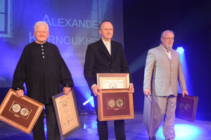 [VIDEO] Przez sztukę do Boga. Papieskie medale przyznane