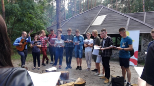 Śpiewali patriotyczne pieśni na Stadionie Leśnym