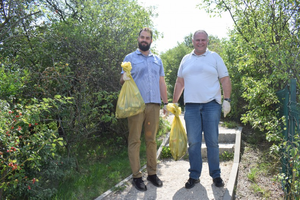 [GALERIA] Sprzątali Kadzielnię. W akcji wzięła udział młodzież spoza Kielc